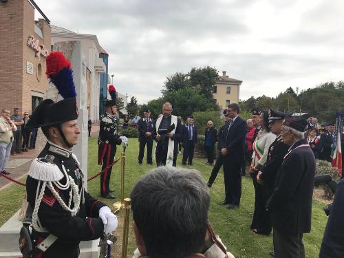 L’assessore regionale agli Enti locali e sicurezza, Pierpaolo Roberti, a Monfalcone alla cerimonia di scoprimento del monumento dedicato alla memoria dei Carabinieri caduti in servizio, alla quale hanno partecipato autorità cittadine e regionali.